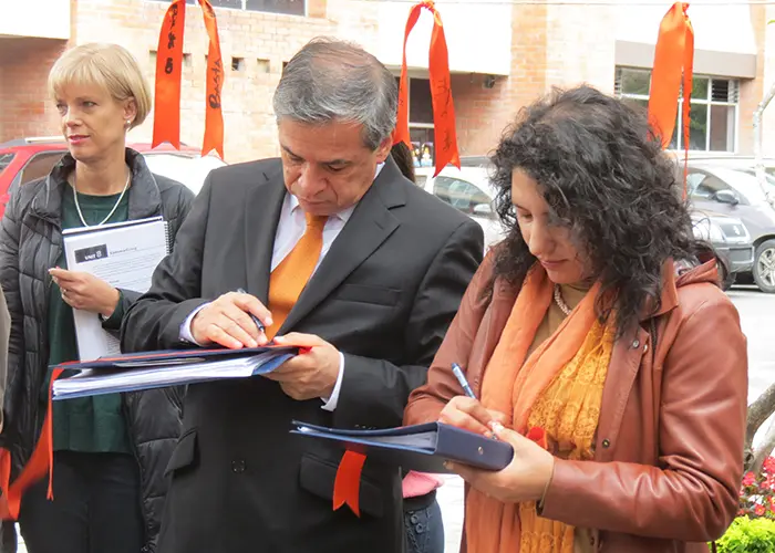 La UDA se viste de naranja por la campaña “Únete, que nadie se quede atrás: pongamos fin a la violencia contra las mujeres y las niñas”