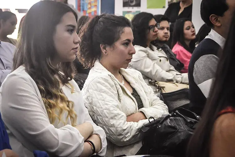 Charla sobre oportunidades de becas y estudios en Europa