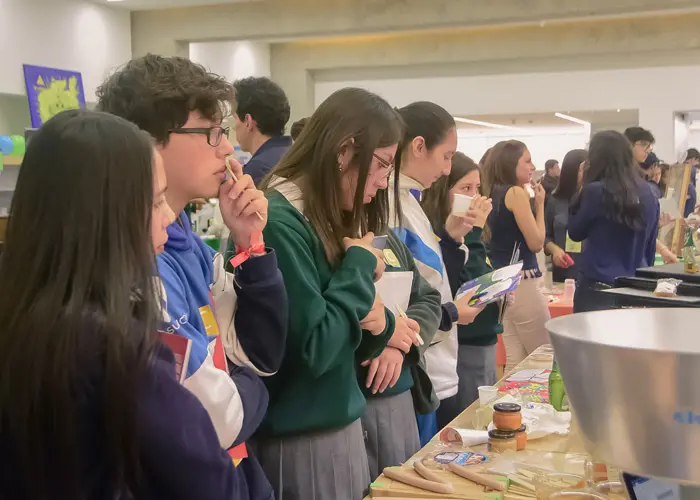 La Universidad del Azuay recibió a unos 5.000 estudiantes en la Casa Abierta