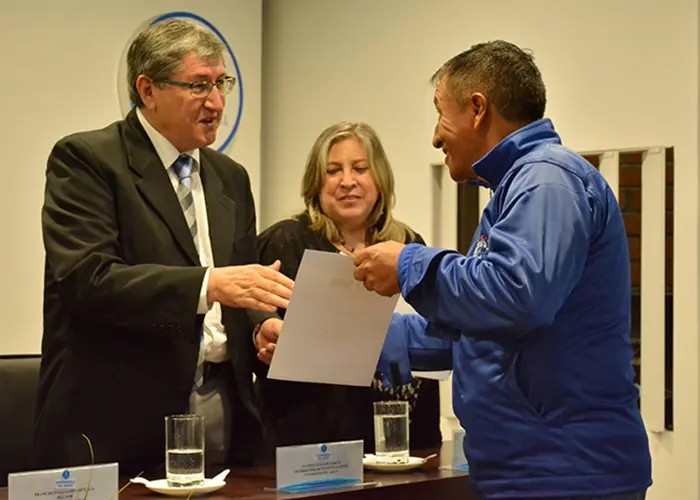 La UDA entrega certificados a participantes de talleres por la defensa del agua