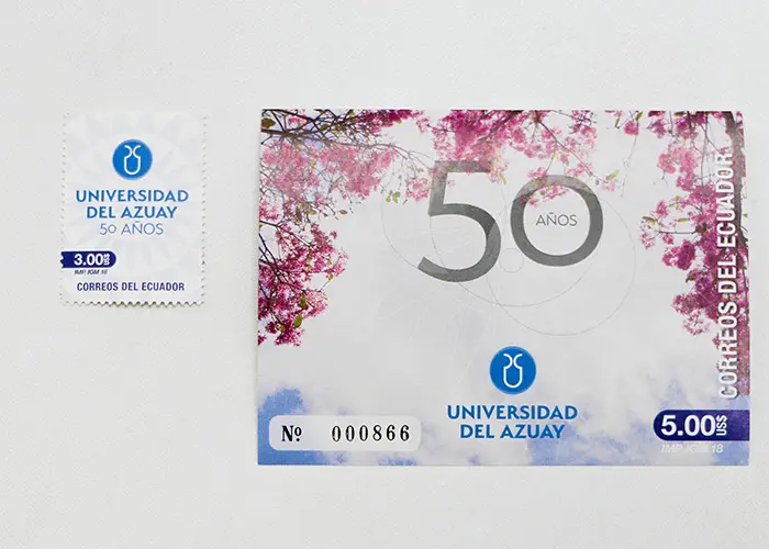 Estampilla conmemorativa por los 50 años de la UDA