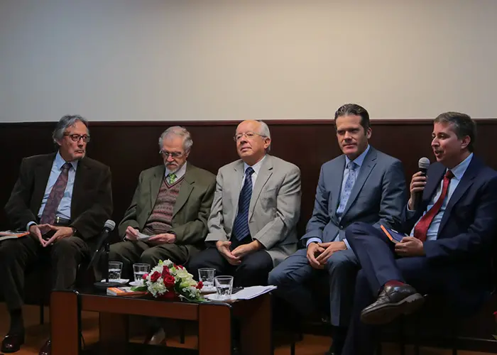 Lanzamiento del libro “Pasiones de Juventud”