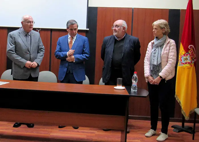 Conferencia del profesor argentino Jorge Noro en Filosofía