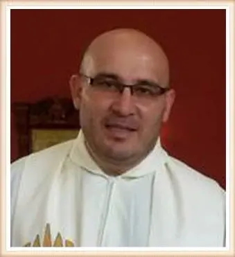 Graduado de la antigua carrera de Teología de la Universidad del Azuay es nombrado Obispo