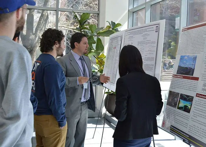 Presencia de ingeniero de la UDA en congreso internacional en New York