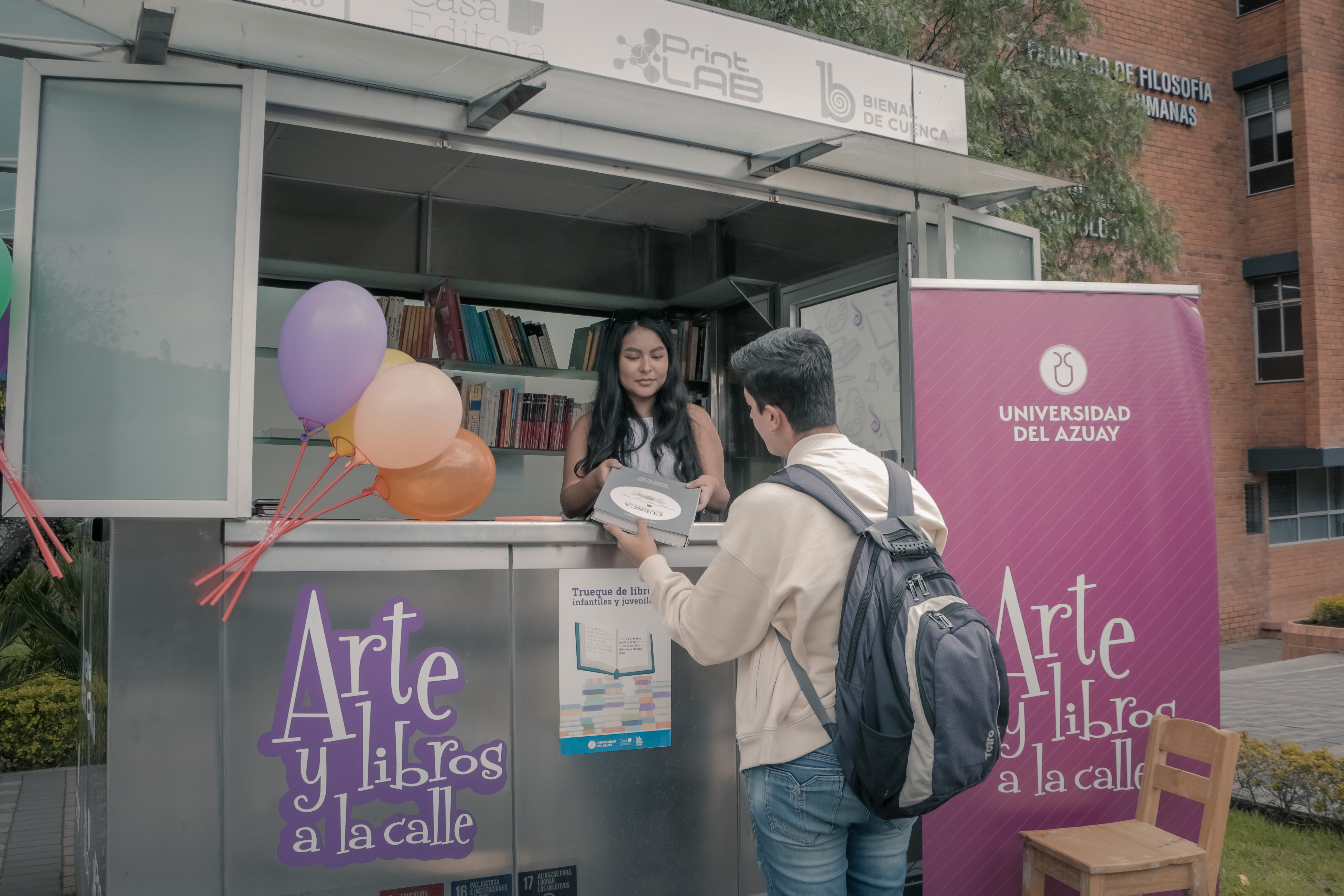 “Art and books on the street”