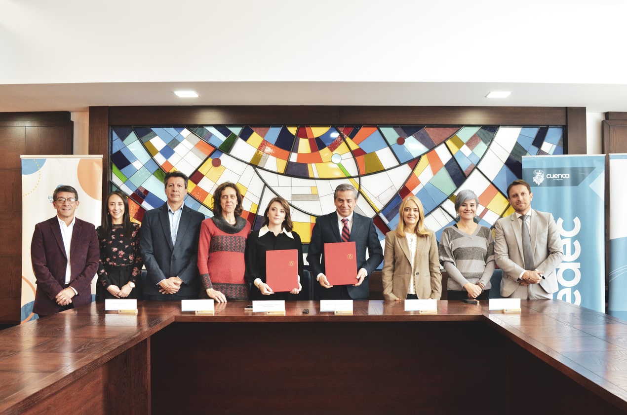 The University of Azuay and EDEC EP sign an agreement in search of economic reactivation