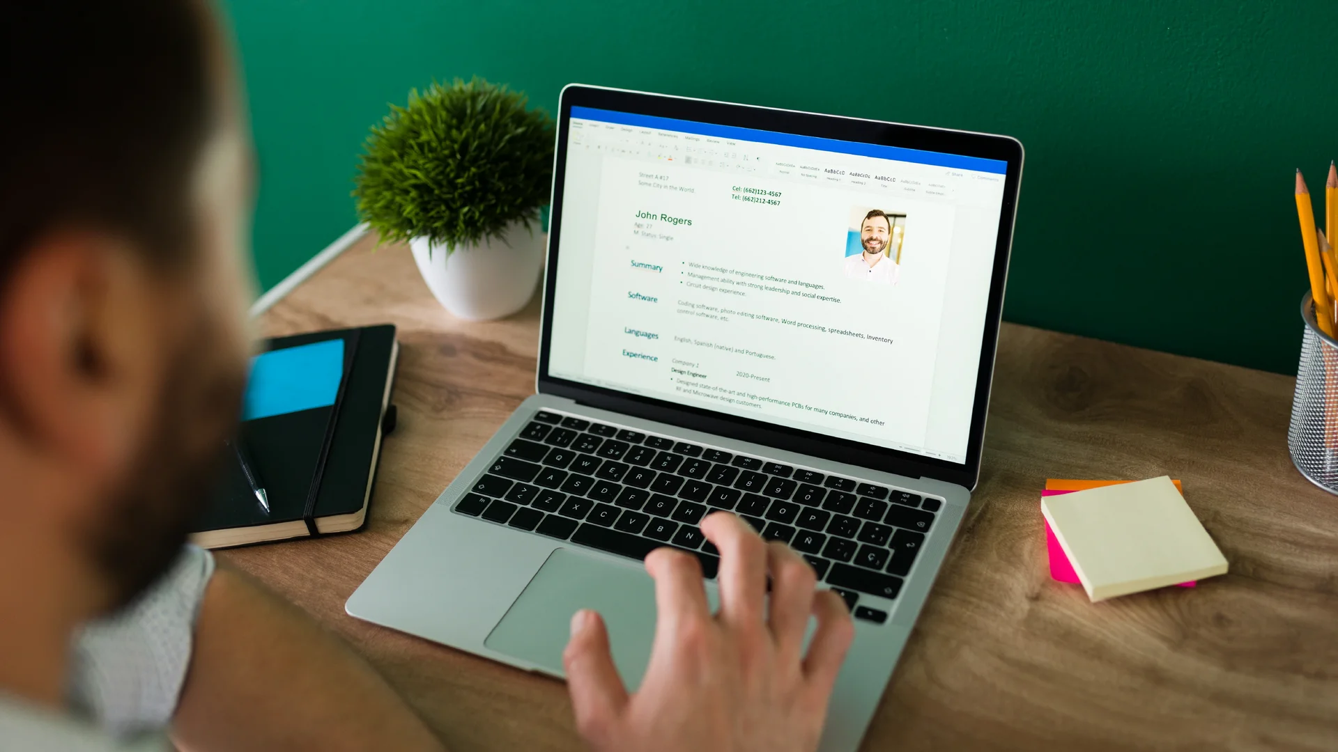 Guía para crear un currículum que destaque