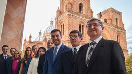 Delivery of the Municipality of Cuenca Badge to the University of Azuay