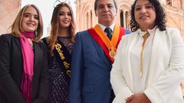 Delivery of the Municipality of Cuenca Badge to the University of Azuay