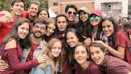 Desfile Conmemorativo Universidad del Azuay 50 años