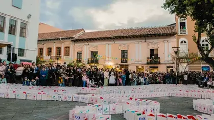 Presentation of the book "Lights, Faith and History". In a space full of symbolism