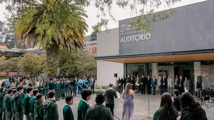 Luna y la academia. Tercer día del Simposio "Pensamiento, vida y obra"