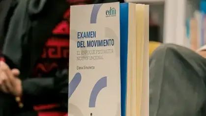 La psicomotricidad de los niños investigada y analizada en un libro a la altura del mundo