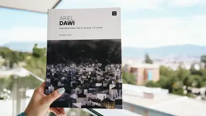 Ariel Dawi: conversaciones con el paisaje y color