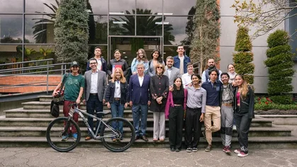 UDA sobre ruedas: evento de premiación