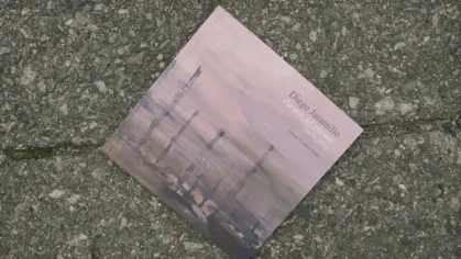 Se presentó la obra “Diego Jaramillo. Parajes del silencio (1975 - 2025) en la Universidad del Azuay