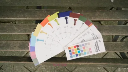 En la Universidad del Azuay se presentó el libro Muestras de esmaltes cerámicos