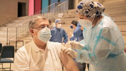 First vaccination day at the Bicentennial Campus