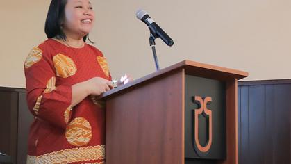 Charla sobre Indonesia en el Auditorio de Ciencias Jurídicas