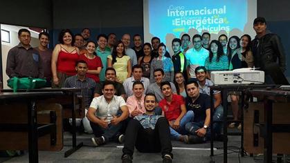Students and professors of the UDA attend a course at the Tecnológico de Monterrey