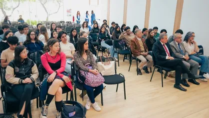 En la Universidad del Azuay se presentó el libro “Terraza Vacía”