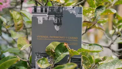 En la Universidad del Azuay se presentó el libro Vivienda, Patrimonio y Ciudad