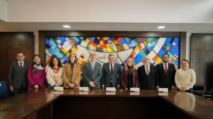 El Cónsul de los Estados Unidos de Norteamérica, Erik Martini visitó la Universidad del Azuay