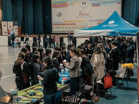 Visita a la Unidad Educativa Particular Rosa de Jesús Cordero "Catalinas"