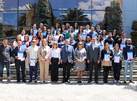 Entrega de certificados de los cursos “Gestión de comunicación y difusión institucional - Nivel básico” e “Illustrator y Photoshop”