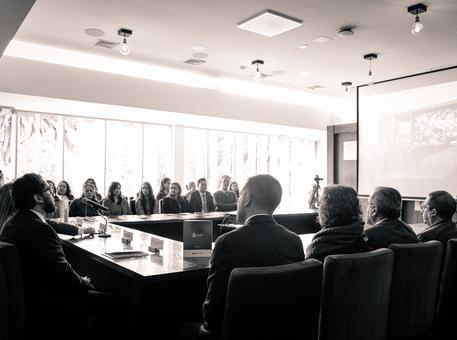 Lanzamiento revista DICERE