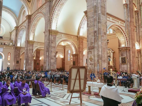 Recibimiento y traslado de los restos de Monseñor Ernesto Álvarez 