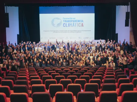 En la Universidad del Azuay se realizó el programa “Participación y Construcción de capacidades para la Transparencia Climática en el Ecuador con enfoque de género”