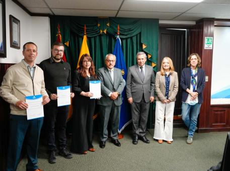 Posesión de los nuevos representantes de profesores y trabajadores a los Consejos de Facultad de Filosofía y Administración, posesión del nuevo Coordinador de la Certificación del Sistema Interno de Aseguramiento de la Calidad