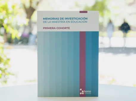 En la Universidad del Azuay se presentó el libro “Memorias de la Investigación de la Maestría de Educación. Primera Cohorte”