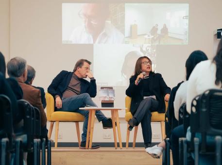 En la Universidad del Azuay se presentó el libro “Terraza Vacía”