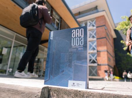 En la Universidad del Azuay se presentó el libro “ARQ UDA Proyectos 2024”