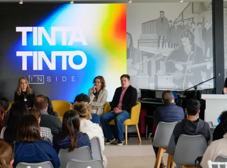 El Tinta Tinto - Inside se inauguró en la Universidad del Azuay