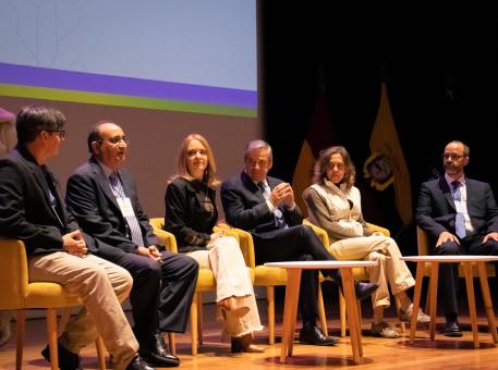 La Universidad del Azuay fue sede del Encuentro Sostenibilidad, Innovación e Hidroelectricidad 