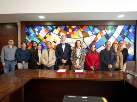 Se realizó la firma del acuerdo de trabajo entre el Royal College of Surgeons in Ireland y la Universidad del Azuay