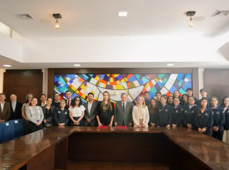 La Universidad del Azuay firmó el convenio de cooperación interinstitucional con Smart Fit Ecuador