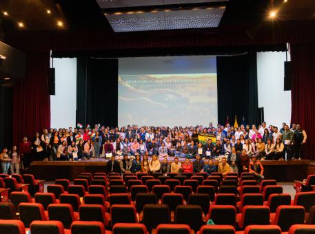 Programa de acogida con estudiantes de las carreras de la Unidad de Formación Tecnológica 