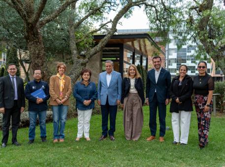 Visita de la Presidenta del Consejo de Aseguramiento de la Calidad de la Educación Superior (CACES) de Ecuador