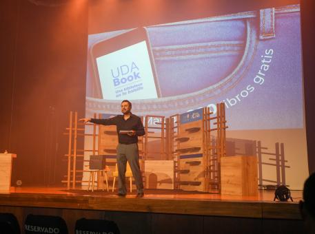 Socialización de la app de lectura UDABook