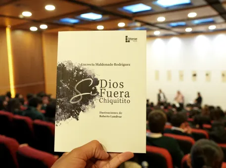 La Universidad del Azuay presentó la obra “Si Dios fuera chiquitito”