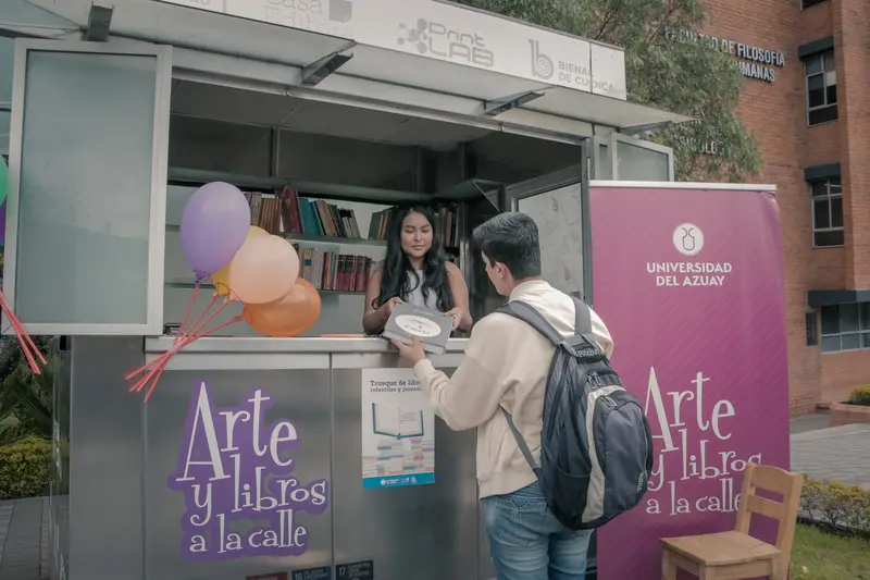 “Arte y libros a la calle”