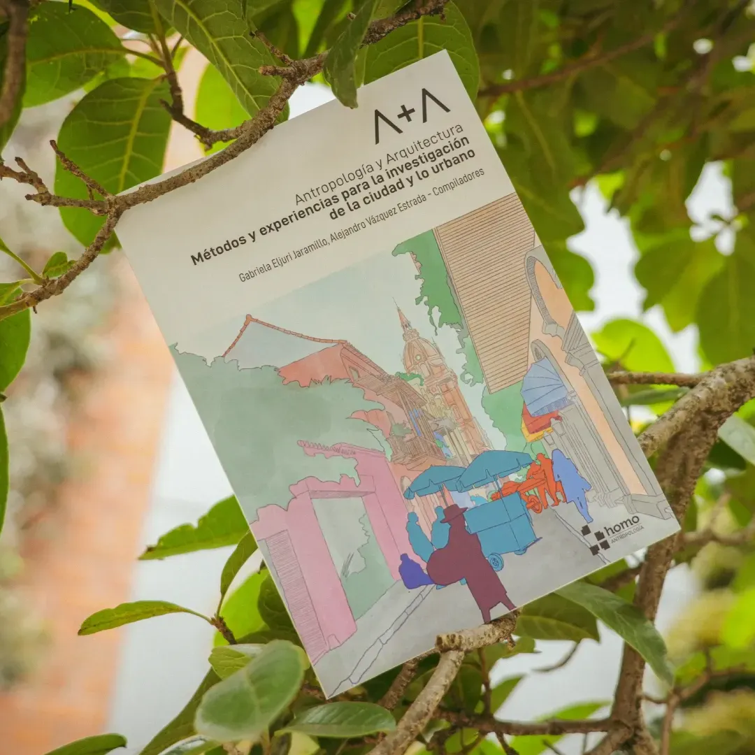 Se presentó la obra A+A Arquitectura y Antropología: Métodos y experiencias para la investigación de la ciudad y lo urbano, en la Universidad del Azuay