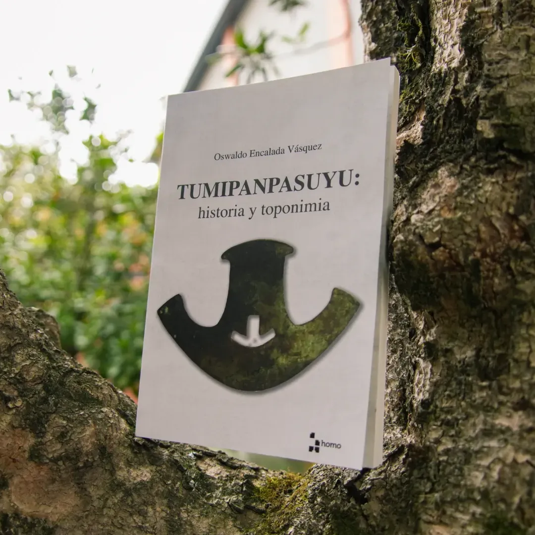 En la Universidad del Azuay se presentó el libro Tumipanpasuyu: historia y toponimia, de Oswaldo Encalada