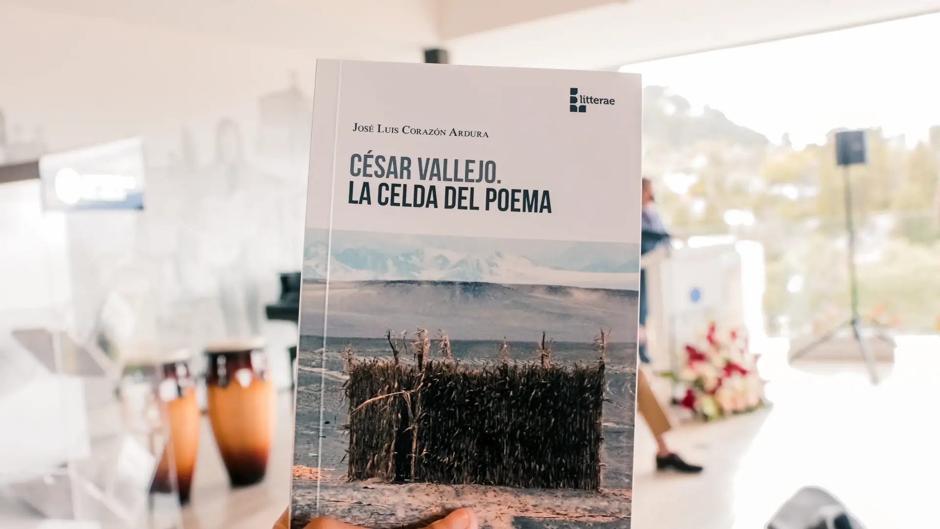 Arte y poesía en la UDA. Presentación del libro “César Vallejo. La celda del poema”