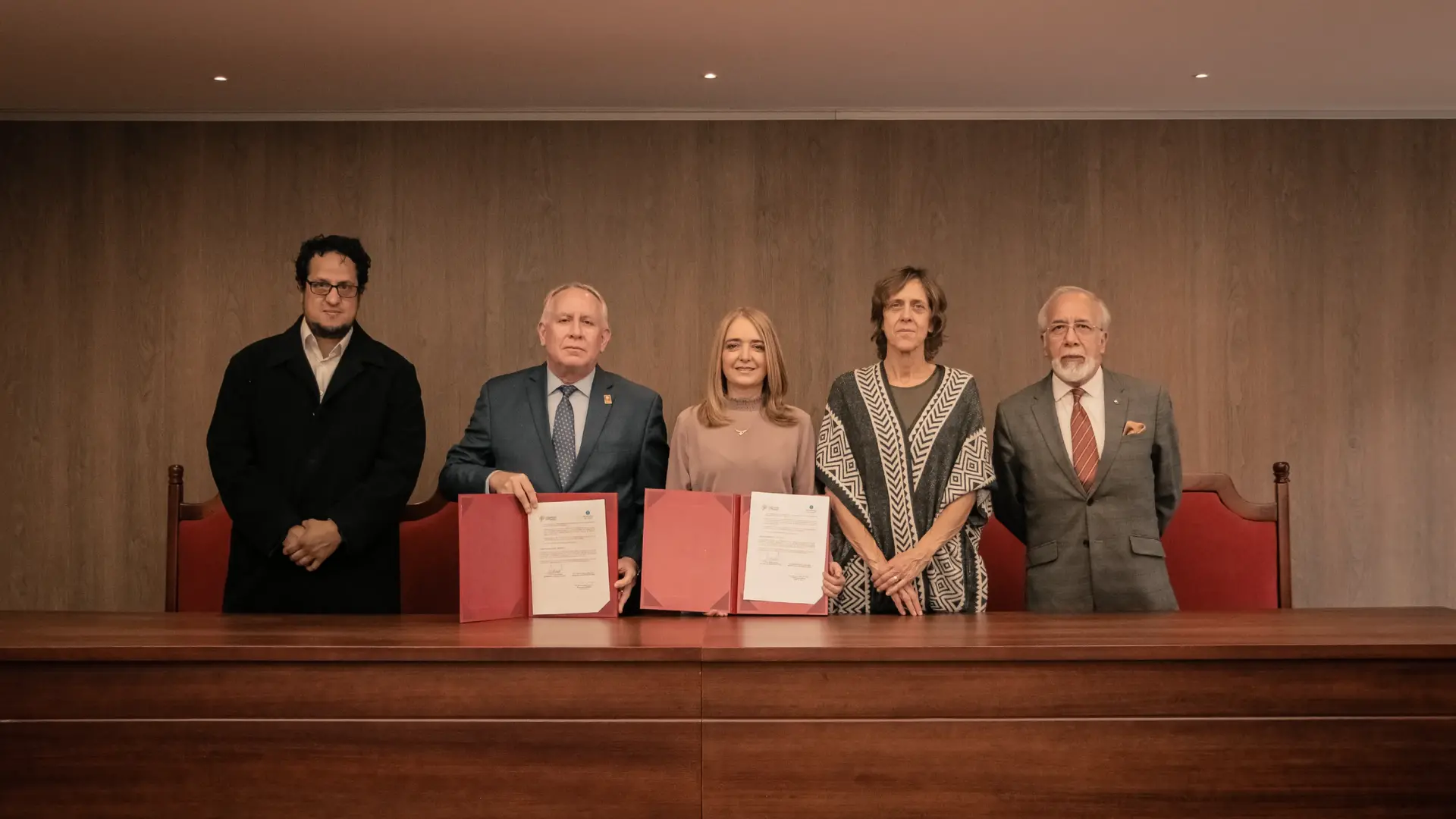 The University of Azuay and the Ombudsman's Office celebrate an agreement to strengthen academic and research activities